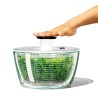 Essoreuse à salade en verre OXO 26 cm avec poussoir ergonomique