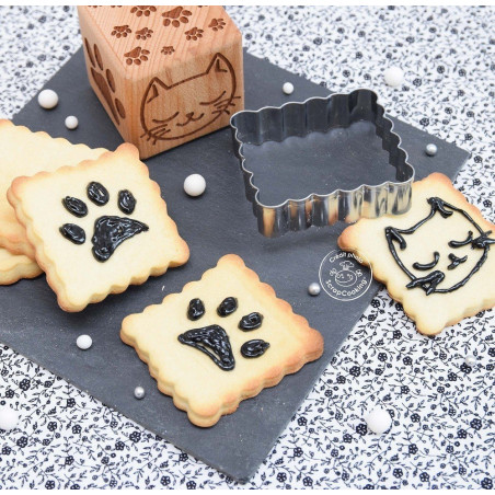 Tampon à biscuit bois Chat et découpoir - ScrapCooking