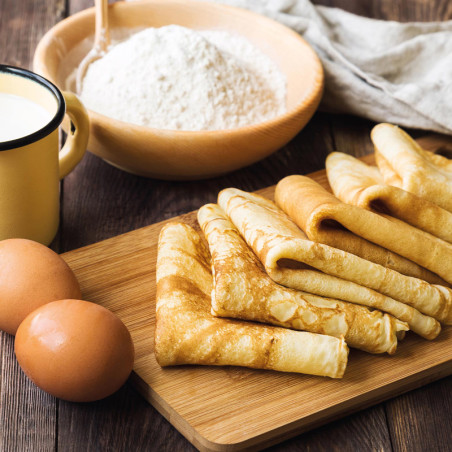 Box Crêpes Party : poêle à crêpes 26 cm acier De Buyer pinceau silicone et spatule à crêpes 36 cm en hêtre